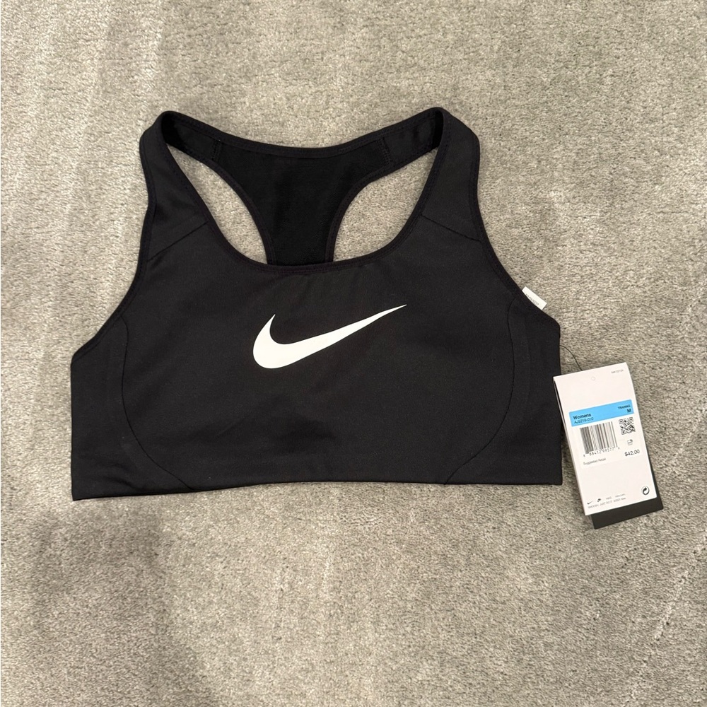 Nike Black and White Sports Bra BRAND NEW!!